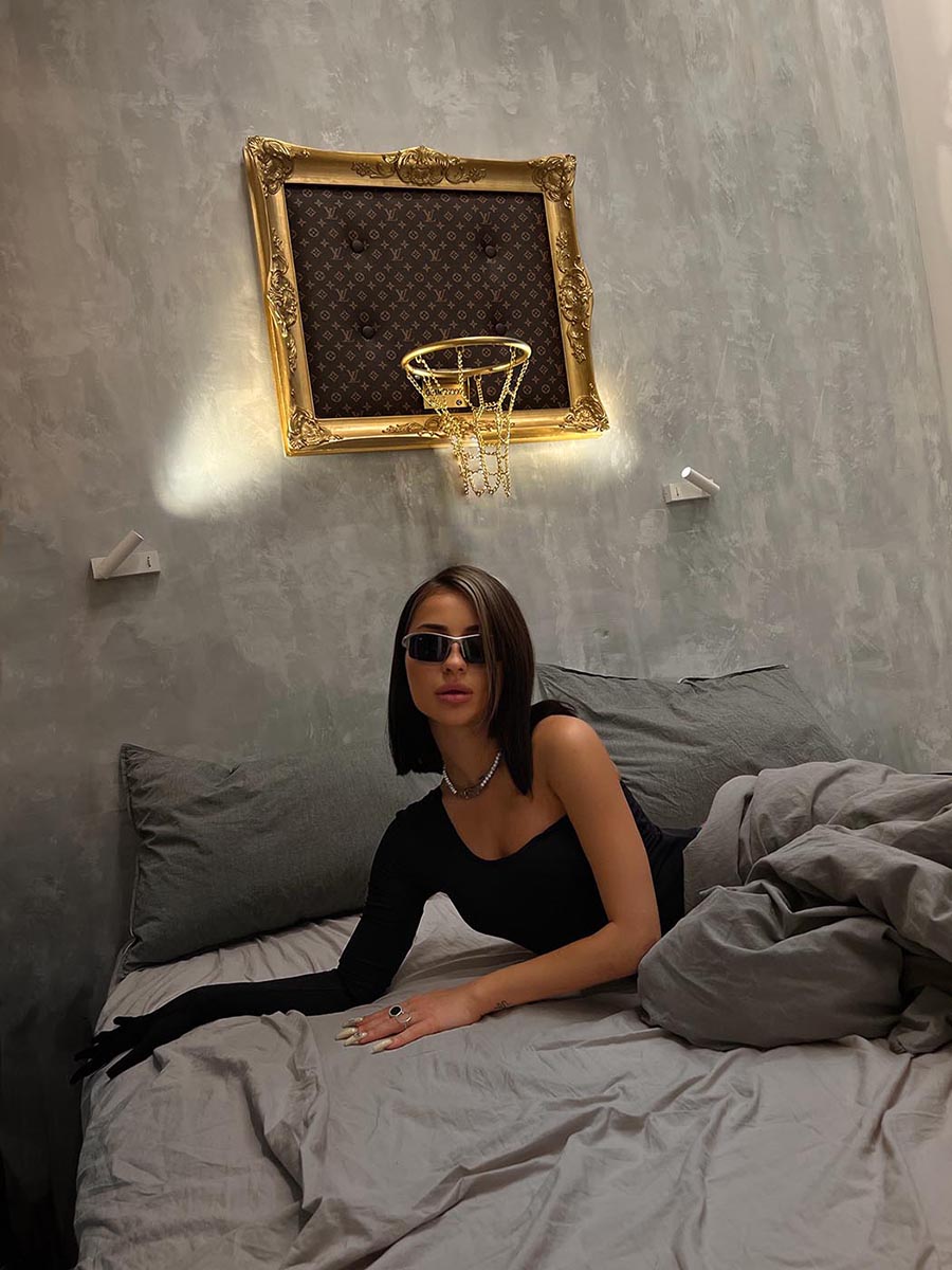3